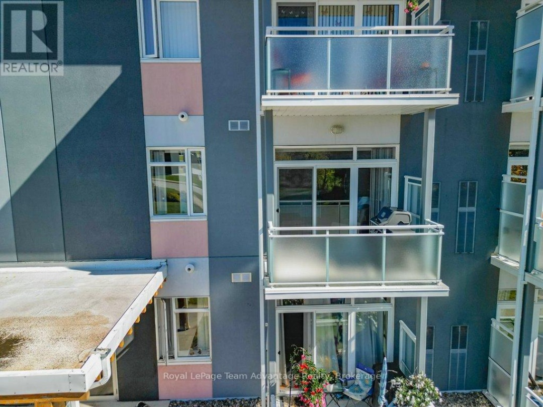 203 - 20A SILVER BIRCH COURT,