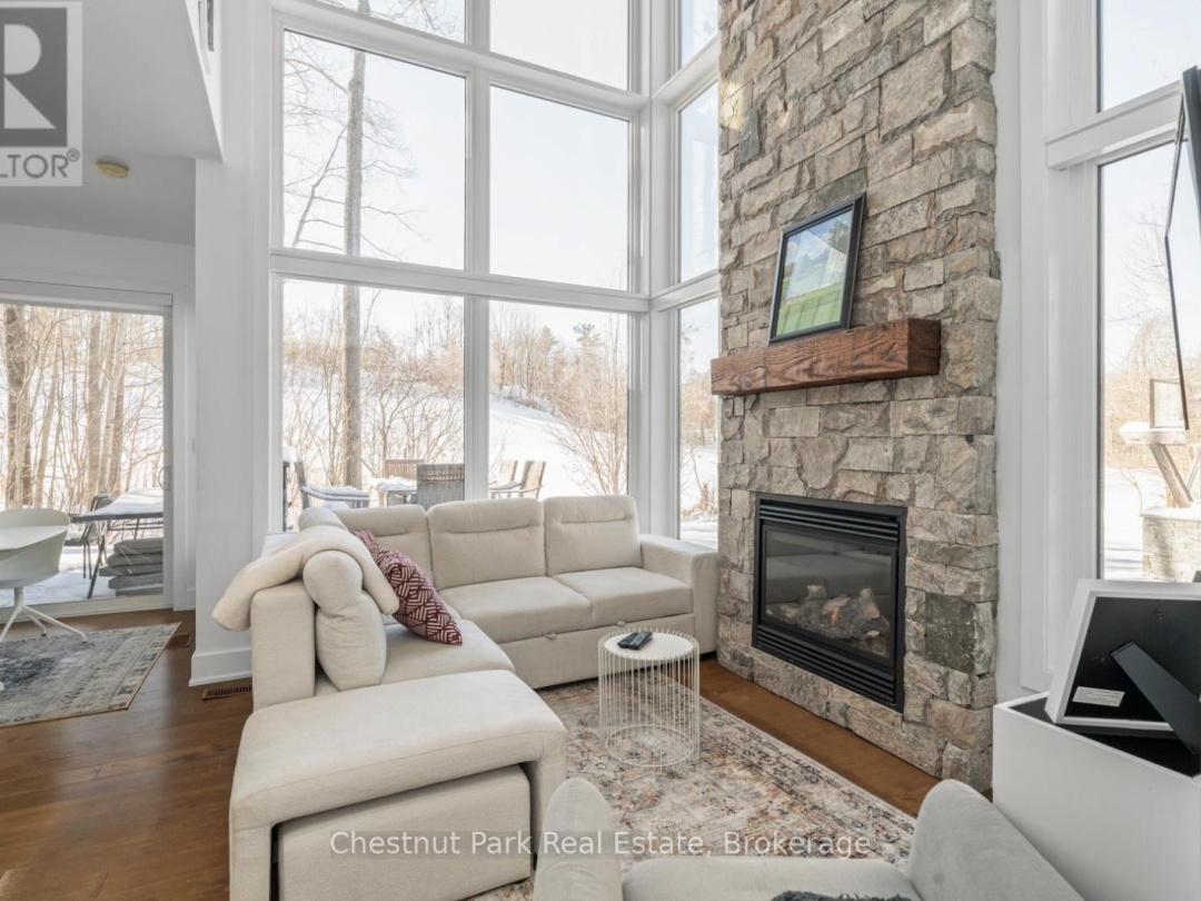 10 CARRICK TRAIL, Gravenhurst (Muskoka (S))
