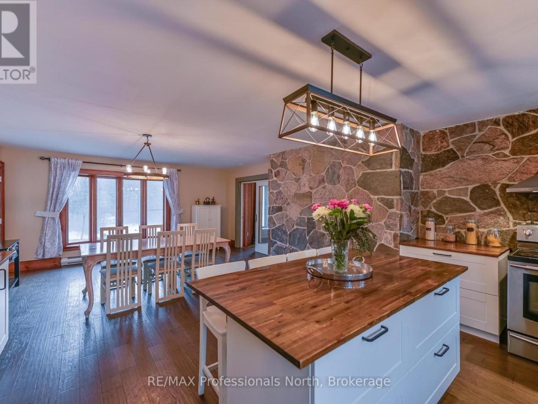 2481 NORTH SHORE ROAD, Algonquin Highlands (Stanhope)
