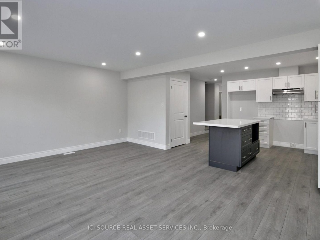 880 WILD ROSE DRIVE, 