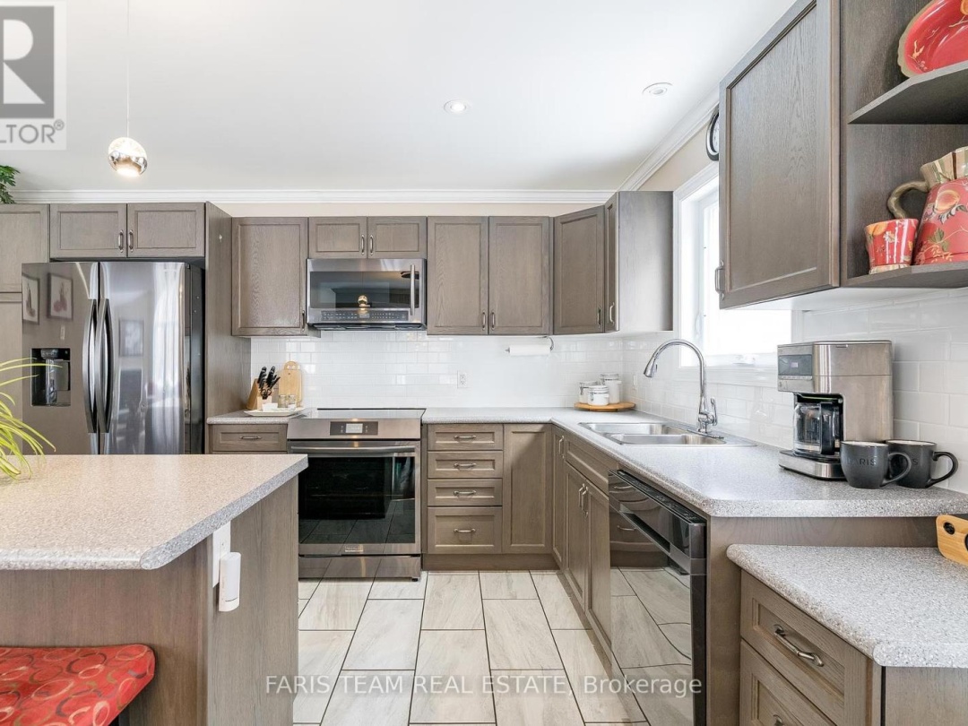 145 Pineridge Gate, Gravenhurst (Muskoka (S))