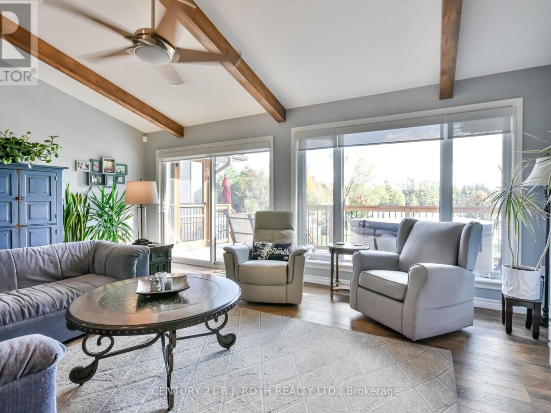 3371 LAKE ST. GEORGE BOULEVARD, Lake St George