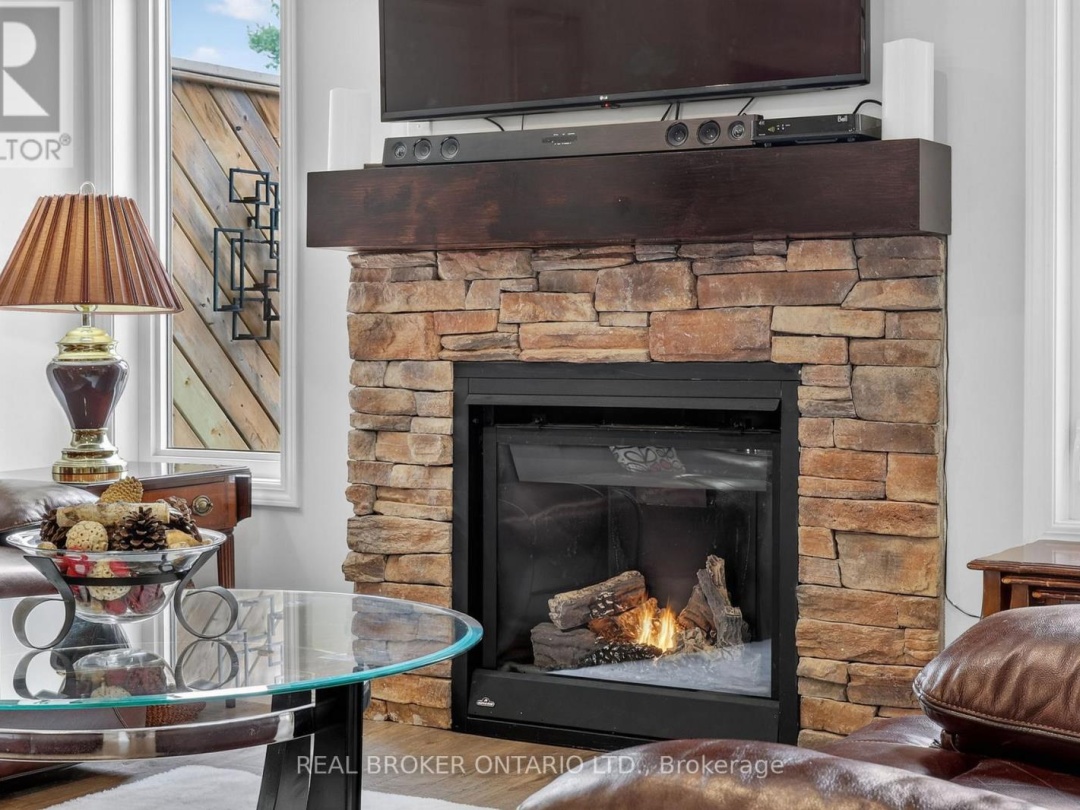 50 MASTERS CRESCENT W, Georgian Bay