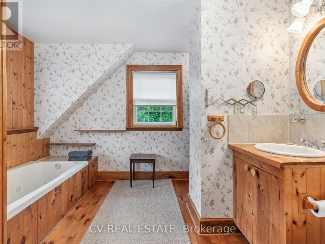 2090 COUNTY 121 ROAD, Kawartha Lakes (Somerville)