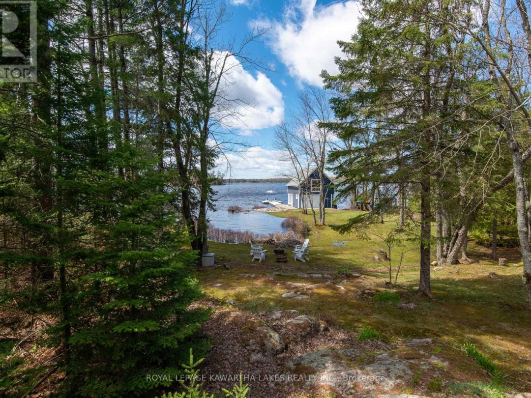 11 WOODWORTH DRIVE, Four Mile Lake