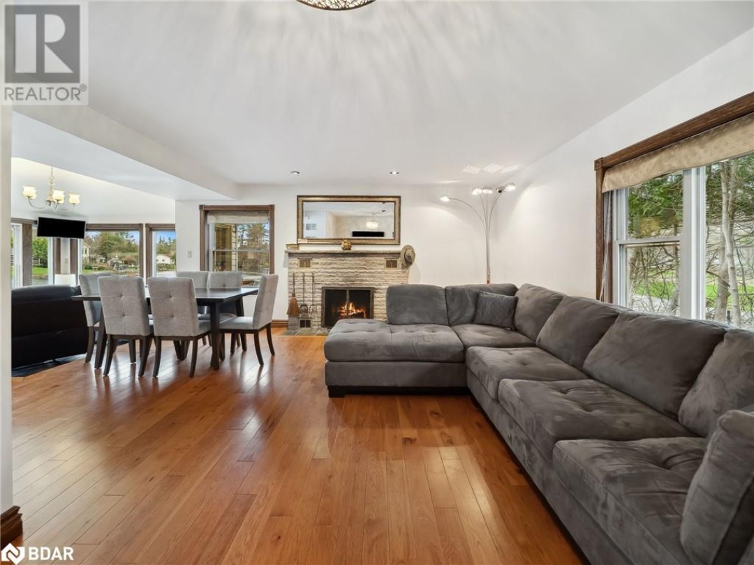 1012 COWBELL Lane, 
