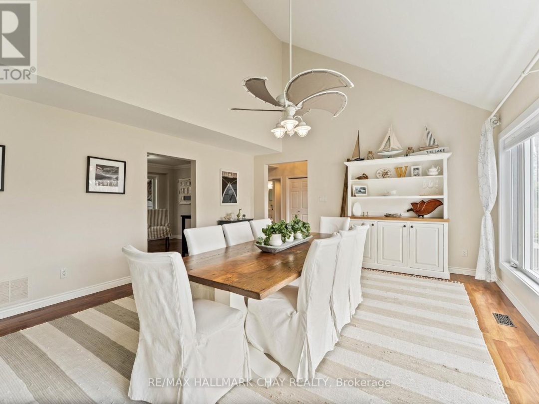 3285 ROCKCLIFFE COURT, Gloucester Pool