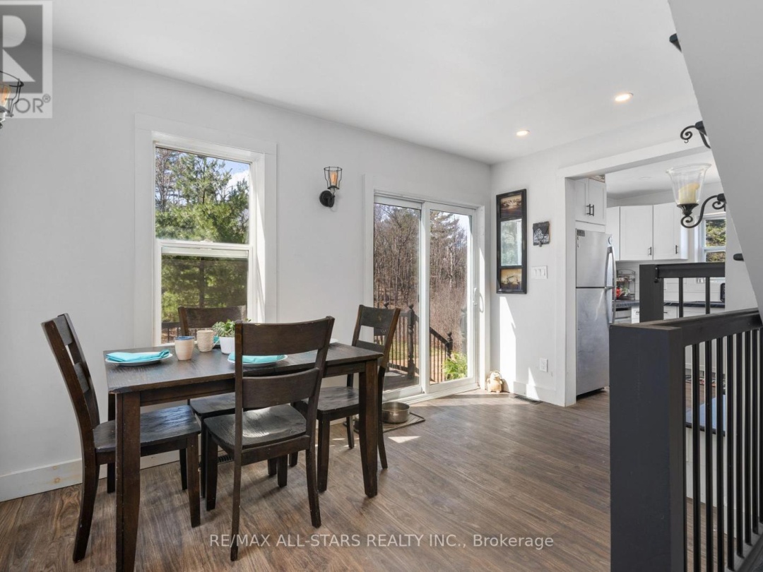 1295 DEEP BAY ROAD, Minden Hills (Lutterworth)