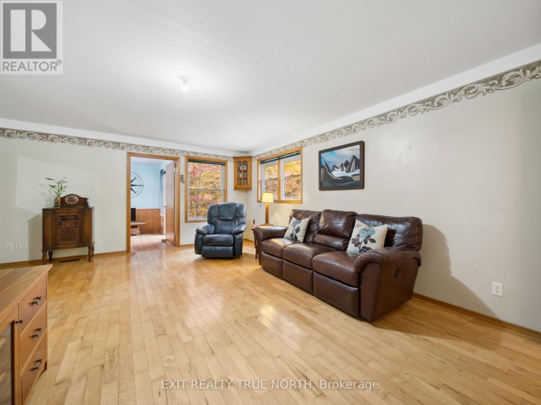 74 15 N Line, Oro-Medonte