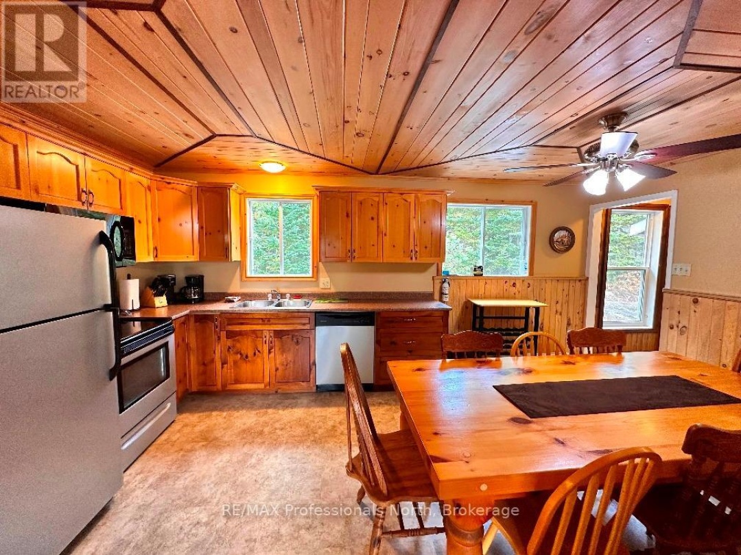 10916 HIGHWAY 503 HIGHWAY, Highlands East (Glamorgan)
