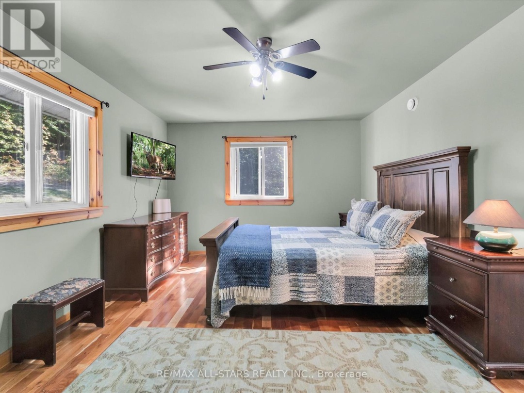 1435 FALKENBURG ROAD, Muskoka Lakes (Monck (Muskoka Lakes))