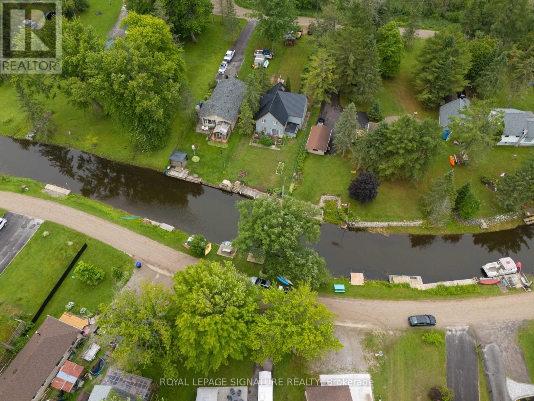 25 PLAYFAIR DRIVE, Sturgeon River