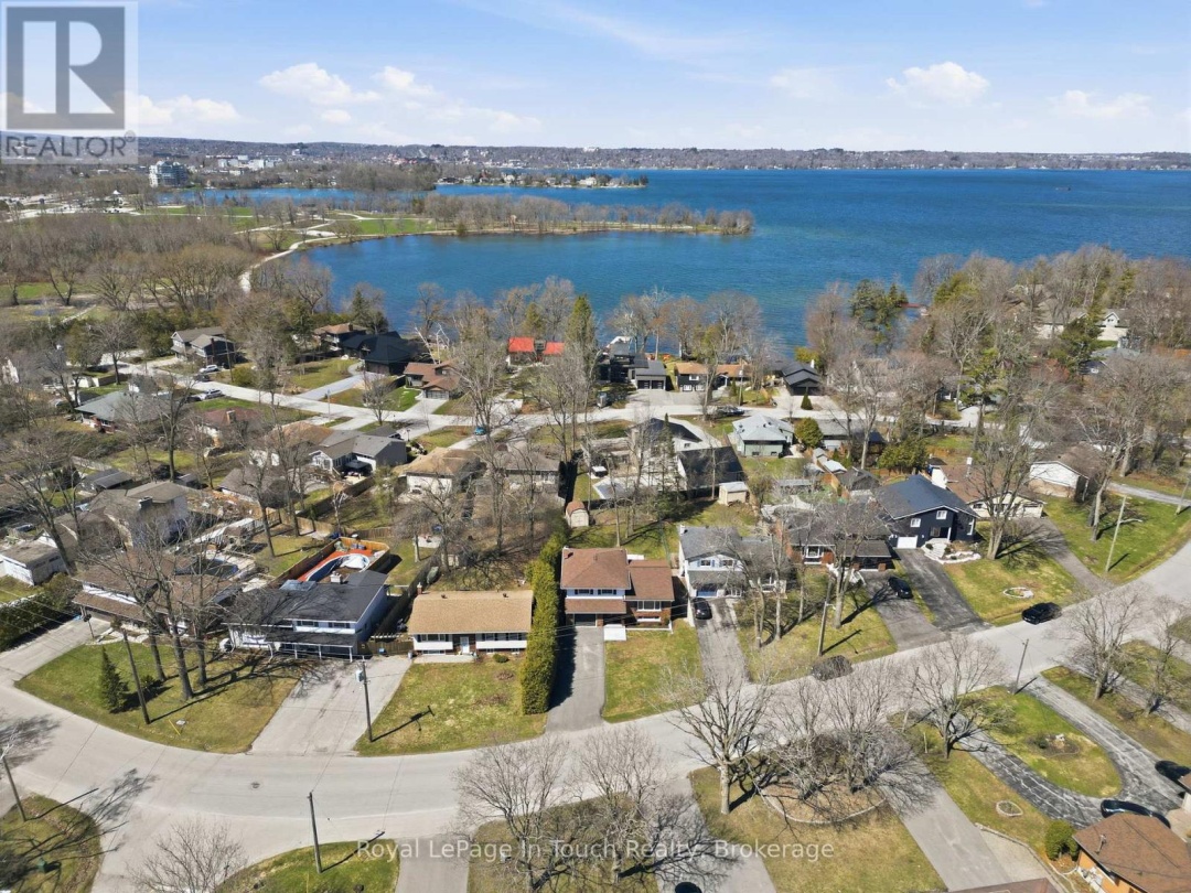 636 BROADVIEW AVENUE, Orillia
