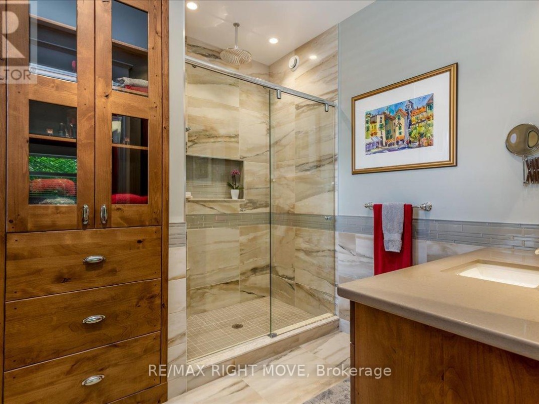 153 Creighton Street S, Lake Simcoe