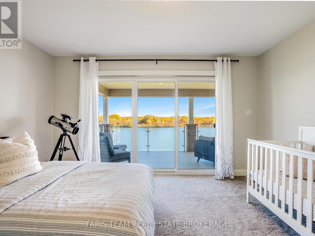 7 DOCK LANE, Georgian Bay