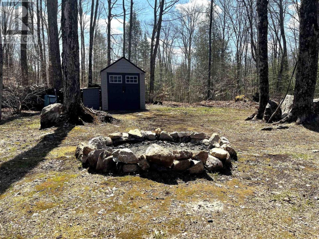 1534 SALERNO LAKE ROAD, Highlands East (Glamorgan)