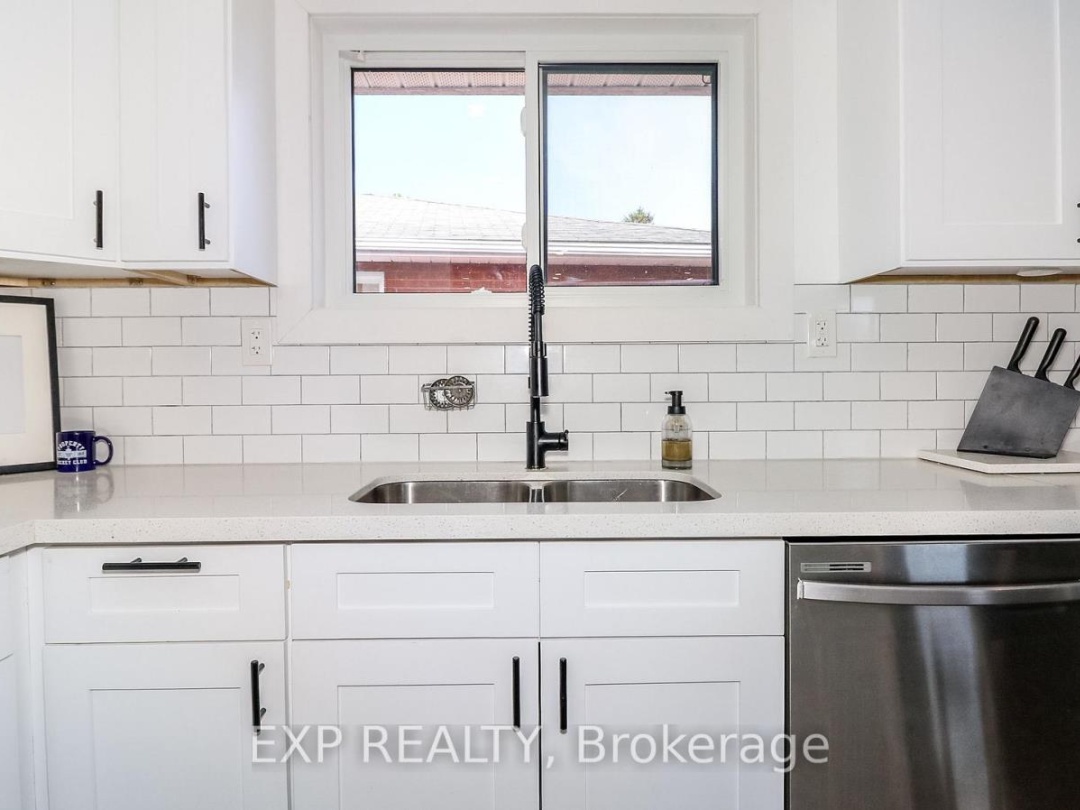 5 BOURGEOIS BEACH ROAD, Tay (Victoria Harbour)