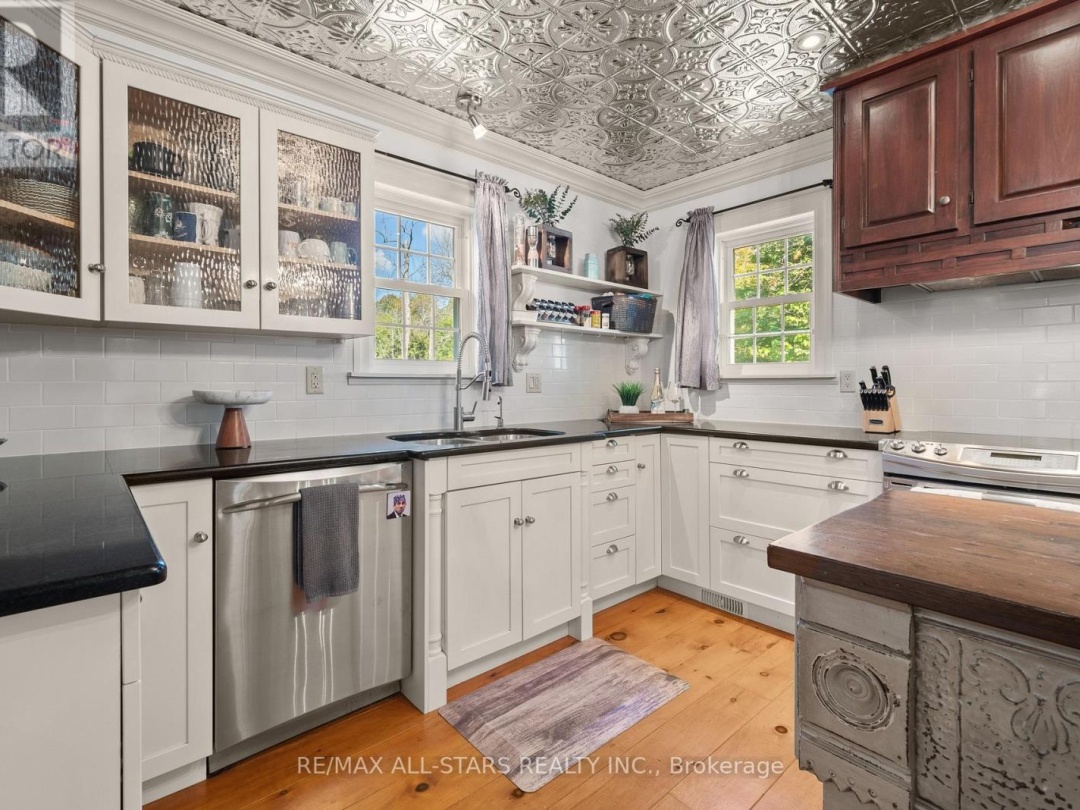 18 BLYTHE SHORE ROAD, Kawartha Lakes (Verulam)