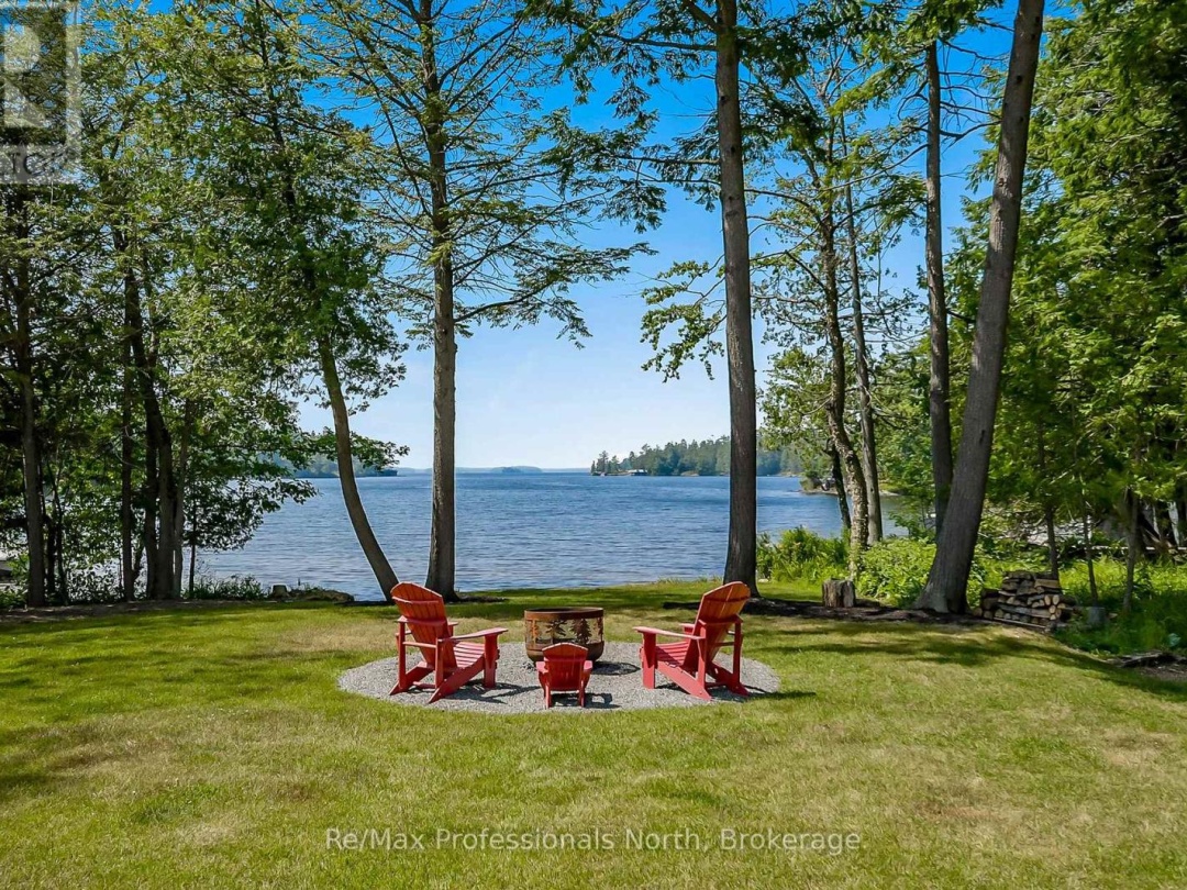 1054 BRYDONS BAY ROAD, Lake Muskoka