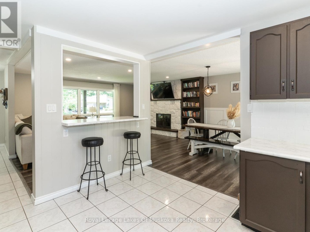 220 ALEXANDER STREET, Gravenhurst (Muskoka (S))
