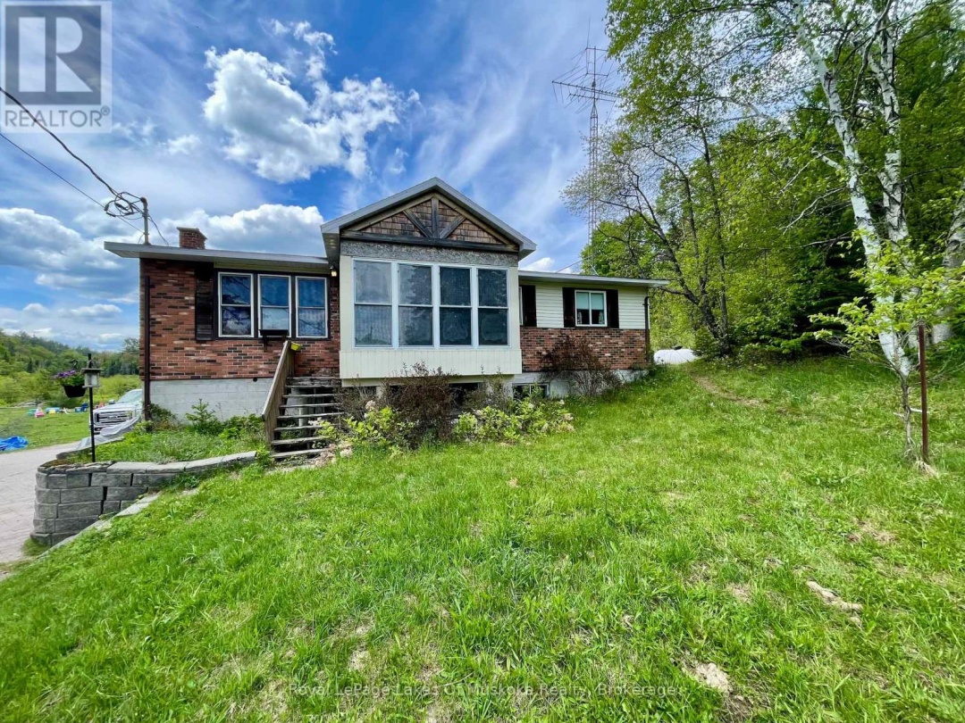 1235 Bonnie Lake Road, Bracebridge (Macaulay)