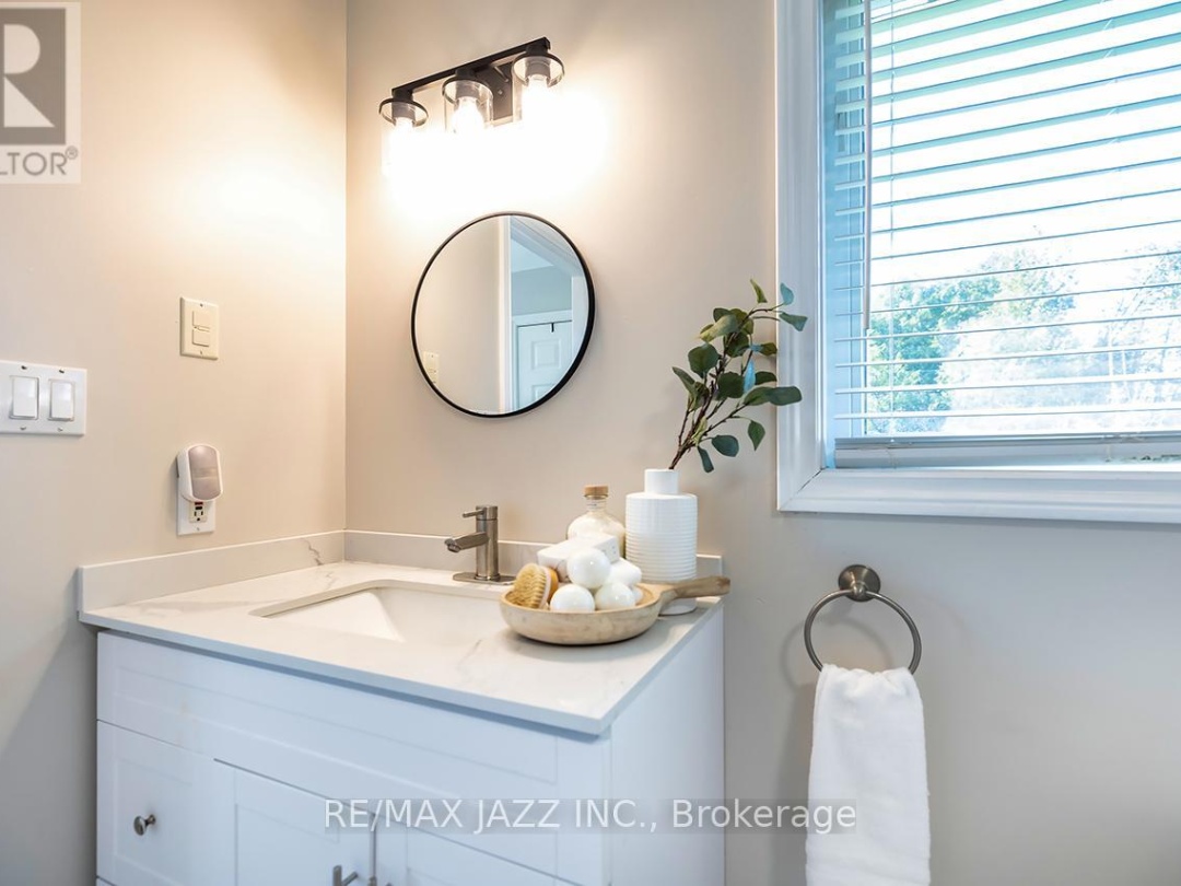 3 ROYAL OAK ROAD, Kawartha Lakes (Mariposa)