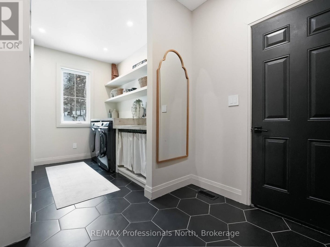 195 LAKEVIEW STREET, Dysart et al (Dysart)