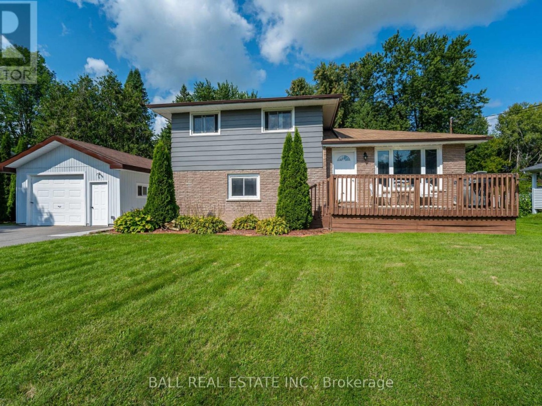 166 VICTORIA DRIVE, Sturgeon Lake