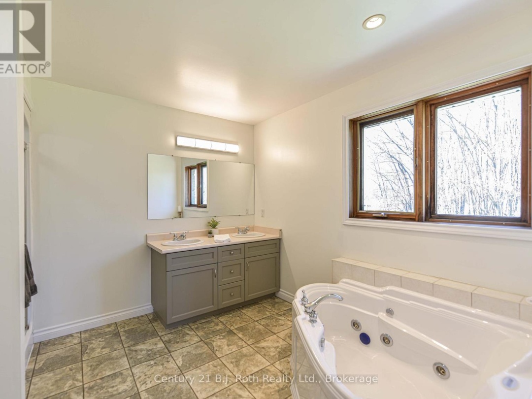 4086 Lawton Lane, Ramara (Atherley)