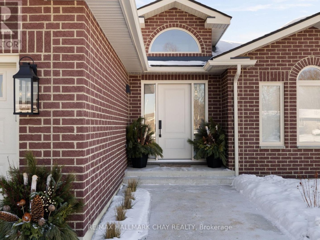 930 MARSHALL ROAD, Tiny