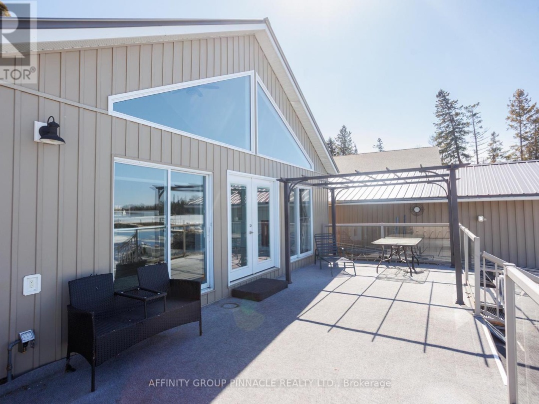14 ORIOLE ROAD, Cameron Lake
