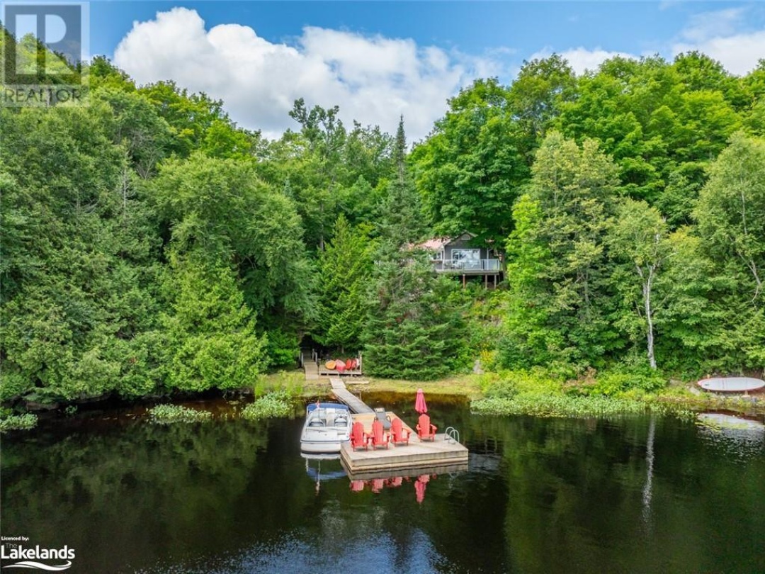 74 Captain Estates Rd, Whitestone Lake