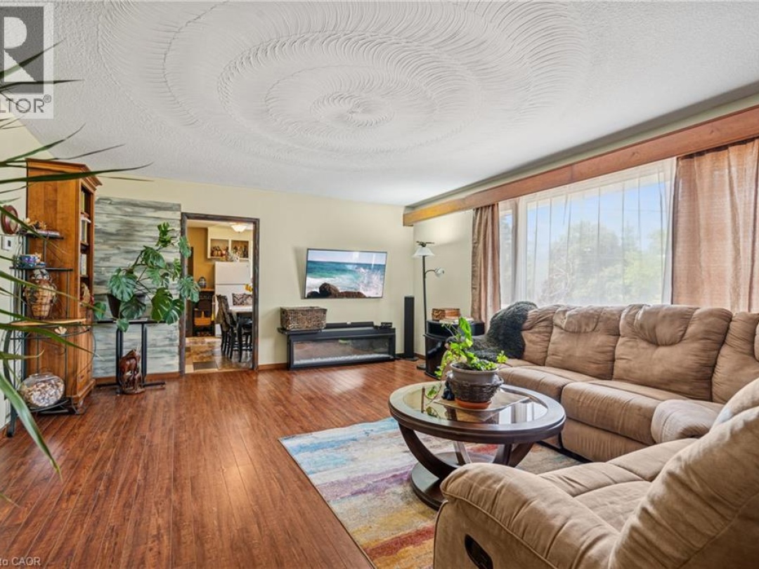 499 YORK Street, 