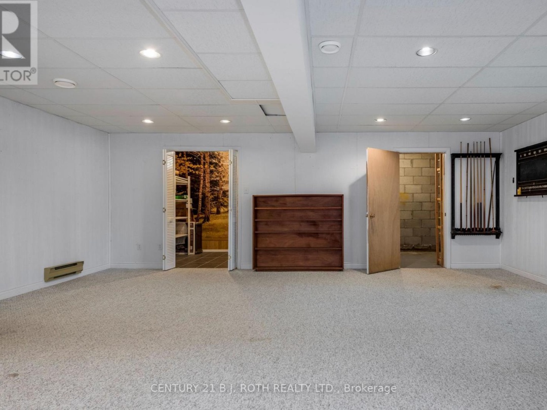 1076 BIRCHCLIFFE CRESCENT, Severn