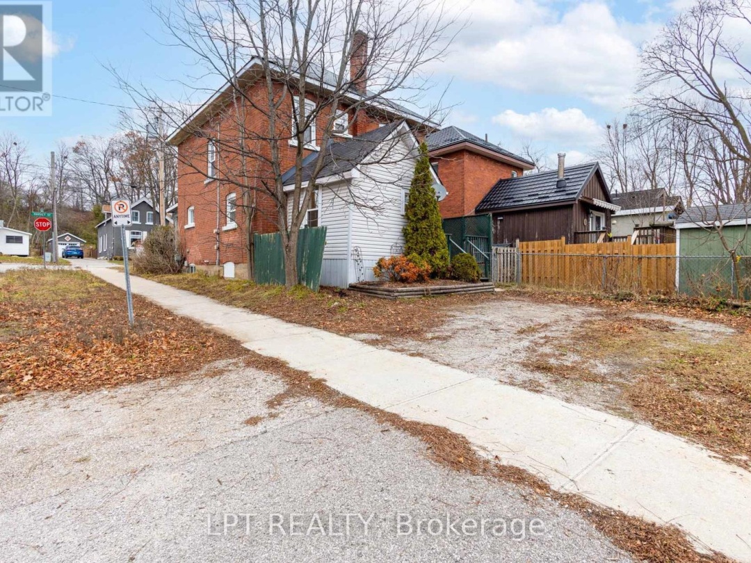 249 HARVEY STREET, Orillia