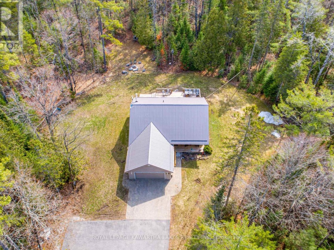 914 COUNTY RD 49, Trent Lakes