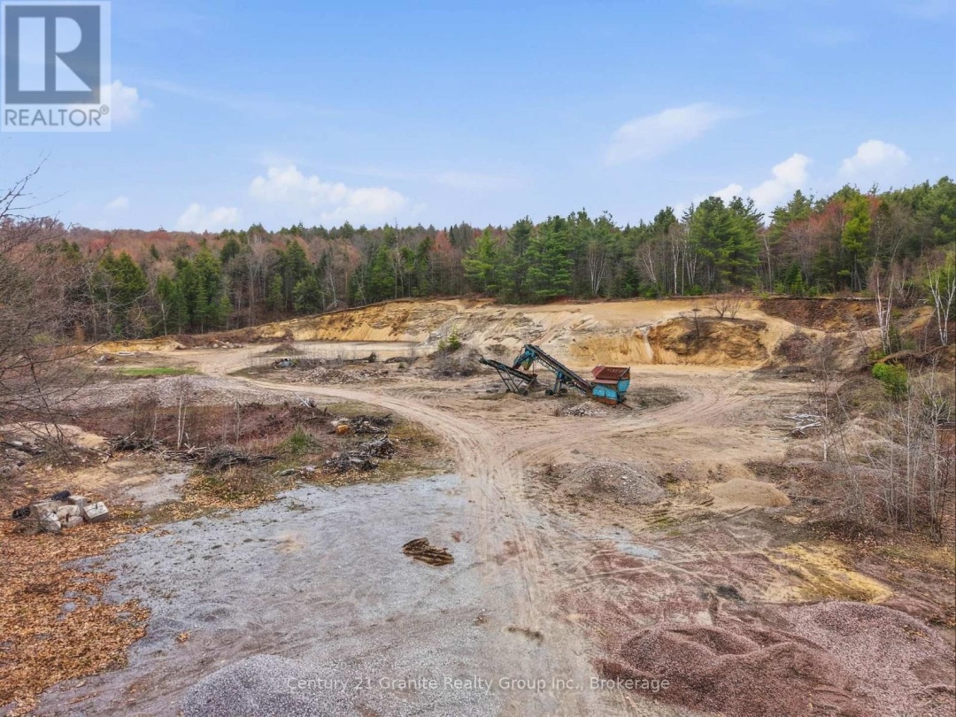 1314 HUNTER CREEK ROAD, Minden Hills (Lutterworth)