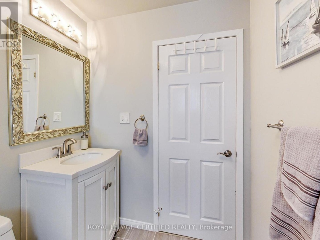 69 OLIVE CRESCENT, Lake Simcoe