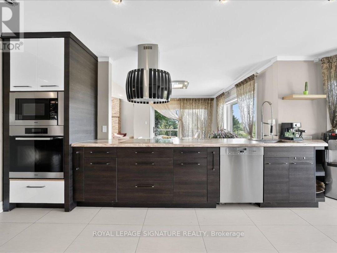 27900 THORAH SIDE ROAD, 