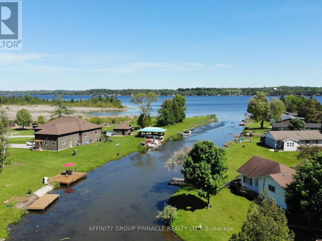 50 North Bayou Road, Sturgeon Lake