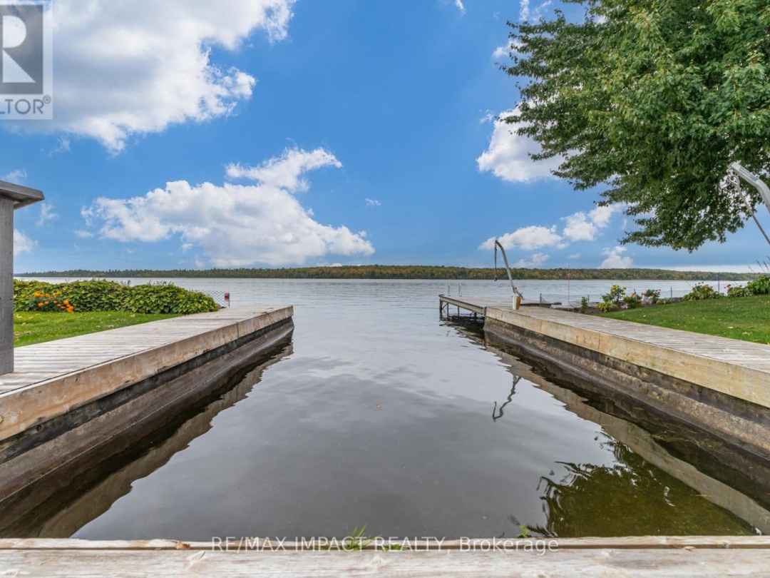 8 SYLVAN COURT, 