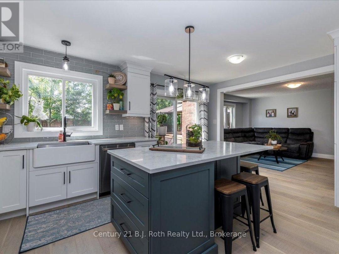4 SHEPPARD DRIVE, 
