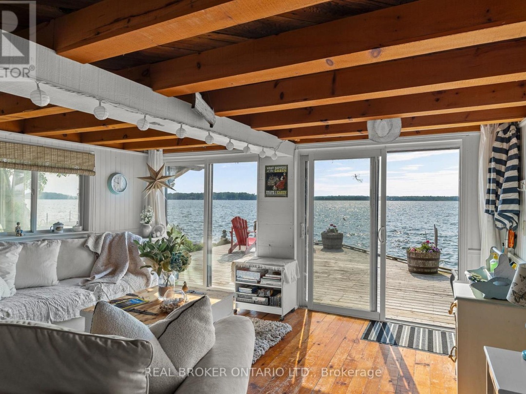 99 CREIGHTON STREET, Lake Simcoe