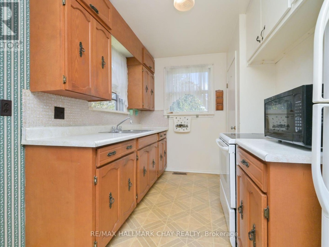 20 LEACH STREET, 