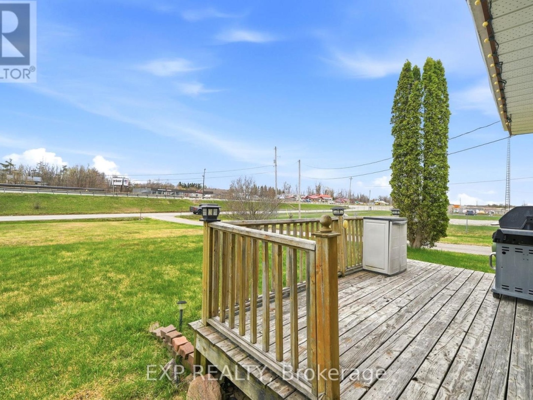 4142 STEWARTS LANE, Severn