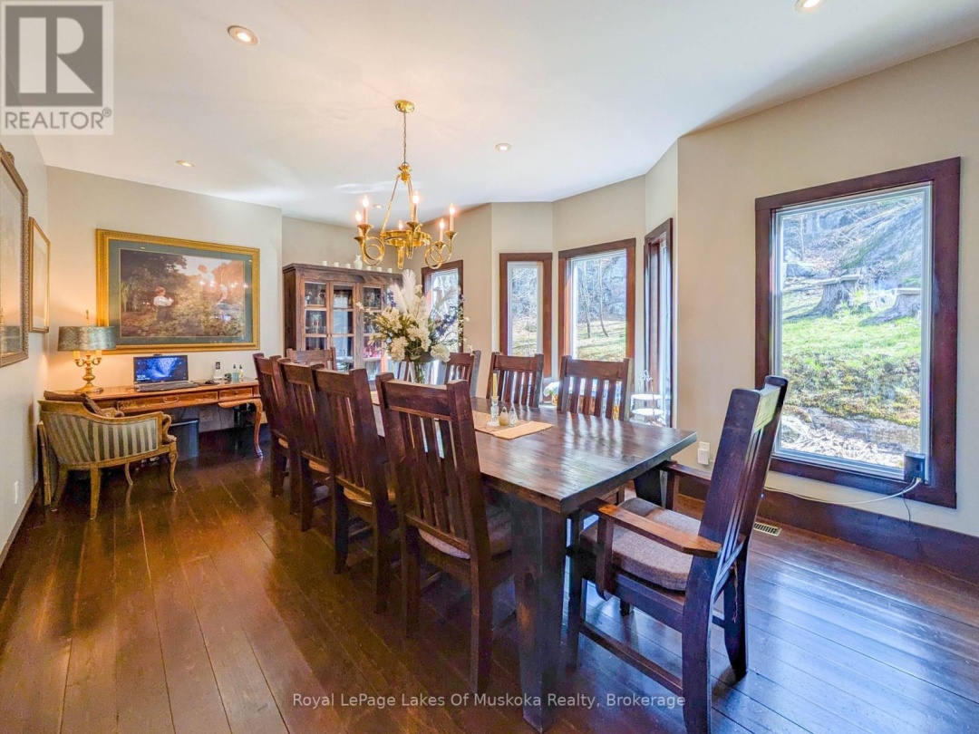 1441 CEDAR LANE, Bracebridge (Macaulay)