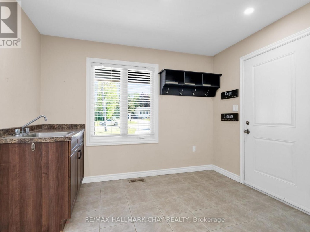 2052 MARCHMONT ROAD, 