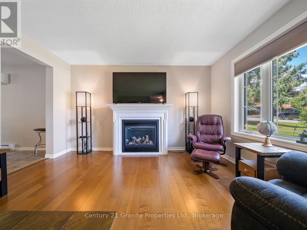 7 TUDHOPE STREET, 