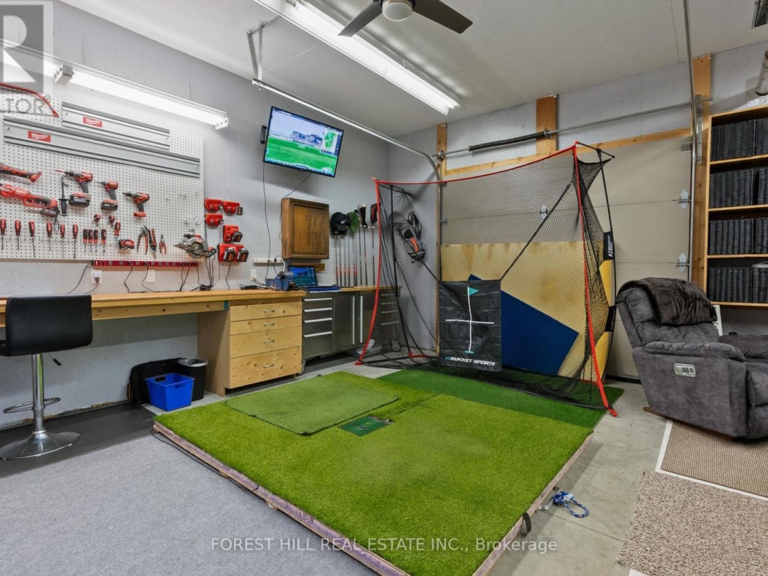 1025 TOWER CRESCENT, 