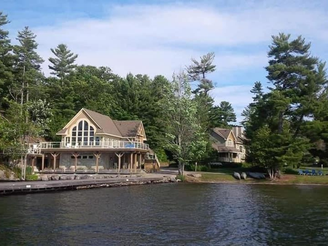 3876 Muskoka Road 118 West, Lake Joseph